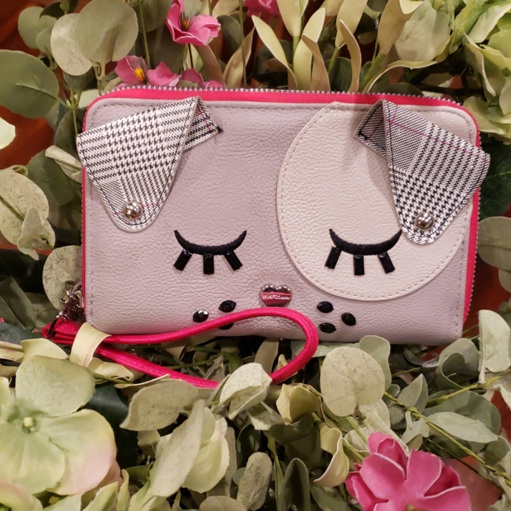 Betsey Johnson Dog Wallet Clutch wristlet